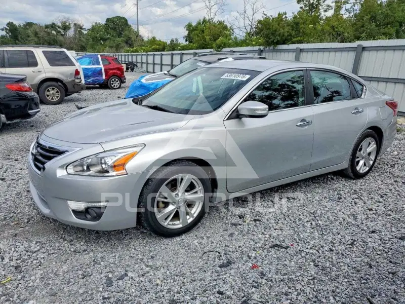 2013 Nissan ALTIMA фото