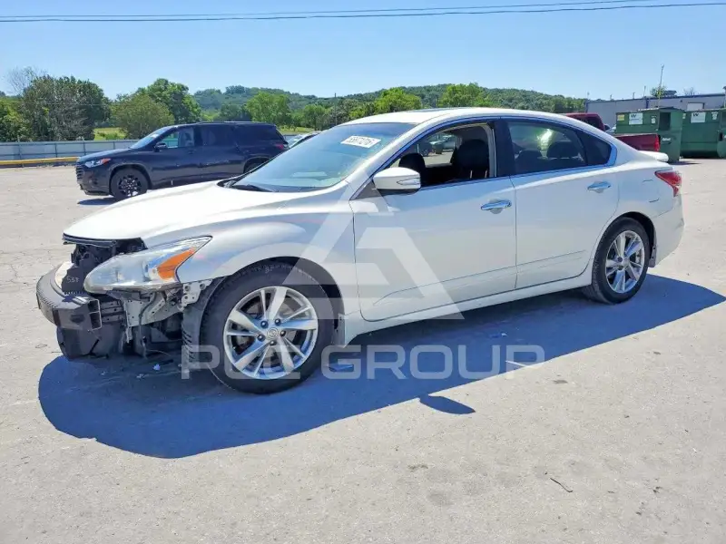 2013 Nissan ALTIMA photo