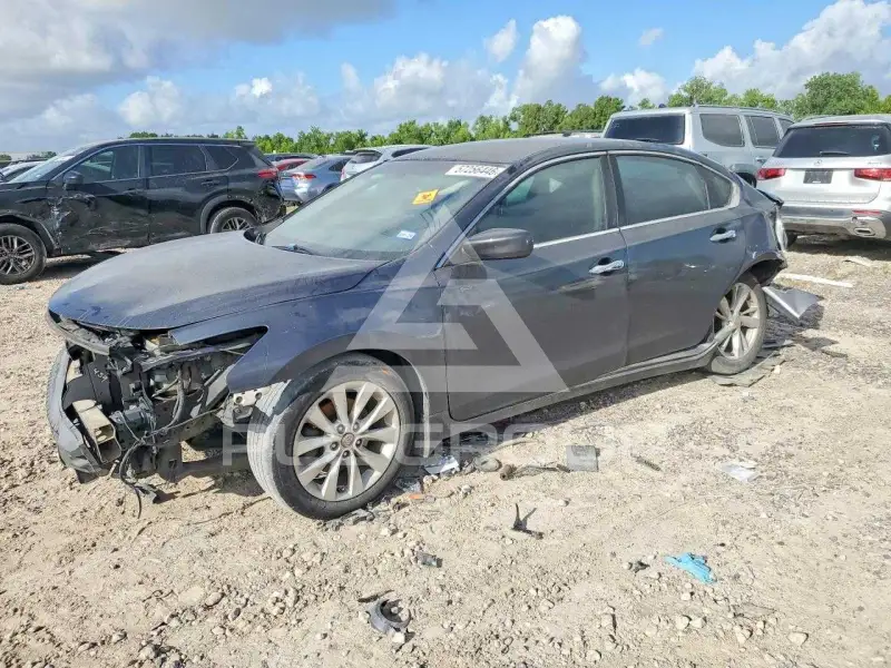 2013 Nissan ALTIMA photo