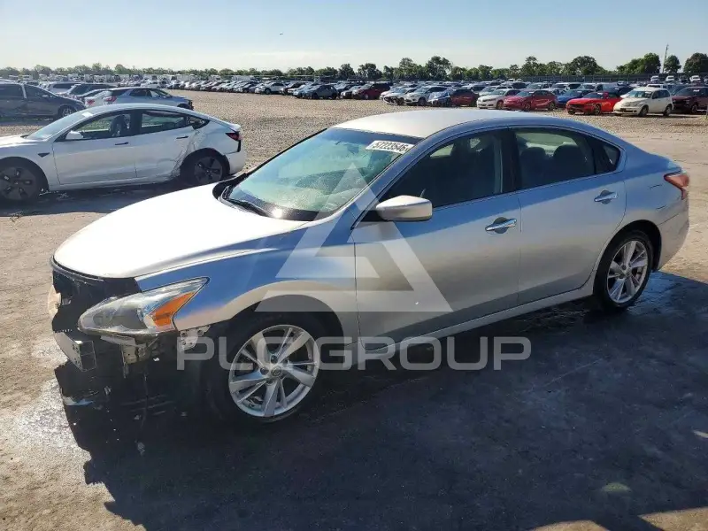 2013 Nissan ALTIMA фото