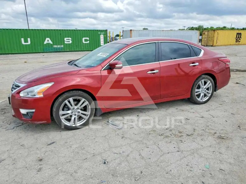 2013 Nissan ALTIMA фото
