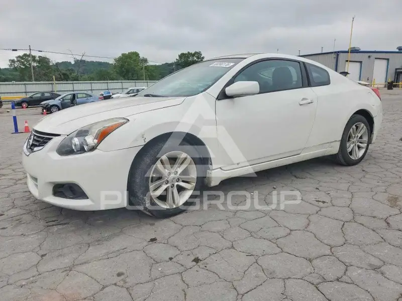 2013 Nissan ALTIMA photo
