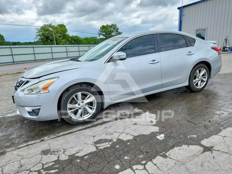 2013 Nissan ALTIMA фото
