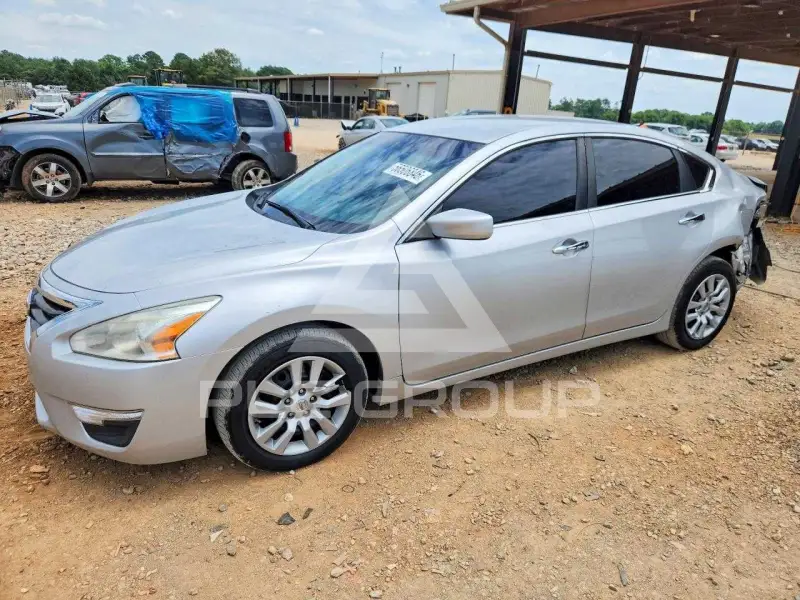2013 Nissan ALTIMA фото