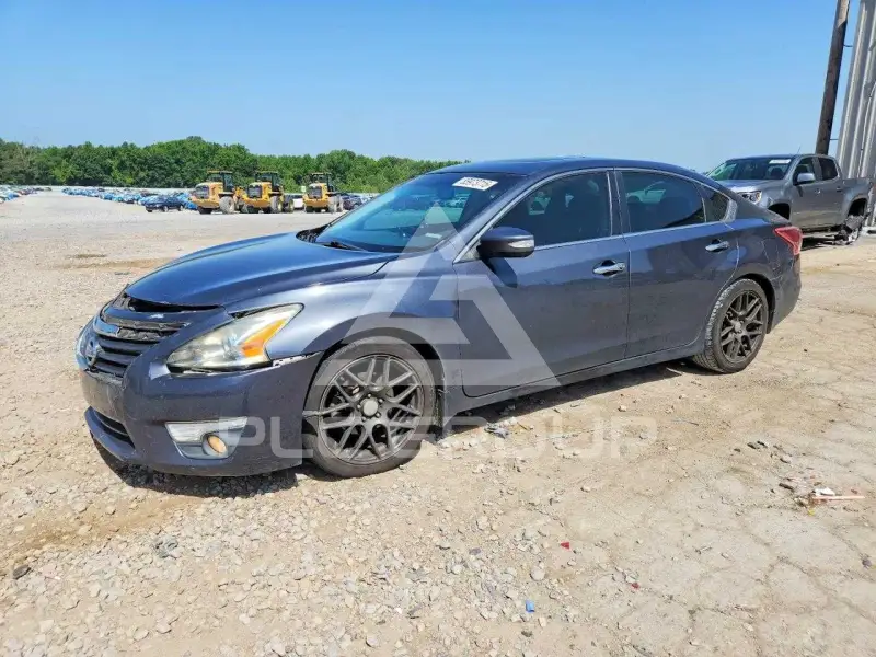 2013 Nissan ALTIMA photo