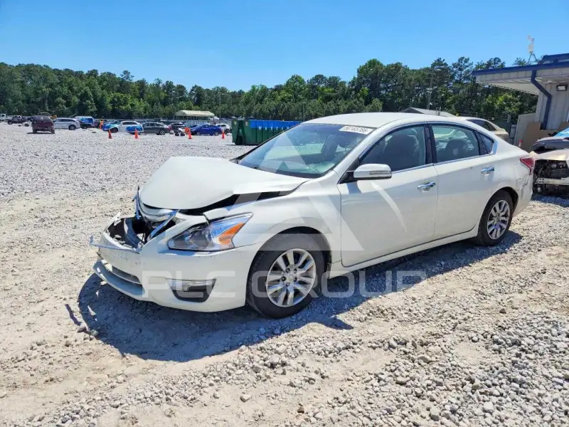 2013 Nissan ALTIMA photo
