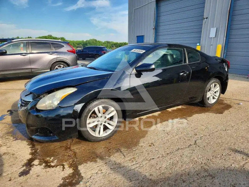 2013 Nissan ALTIMA фото