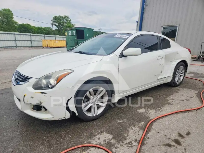 2013 Nissan ALTIMA фото