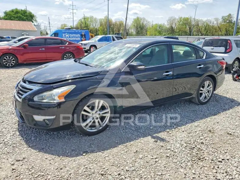 2013 Nissan ALTIMA фото