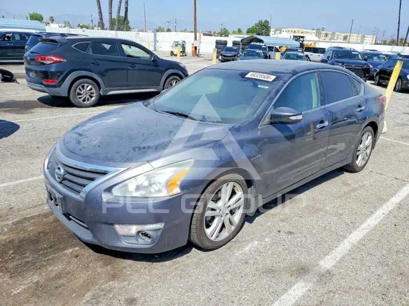 2013 Nissan ALTIMA фото