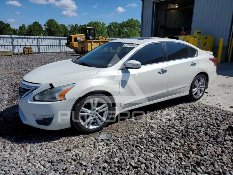 2013 Nissan ALTIMA фото