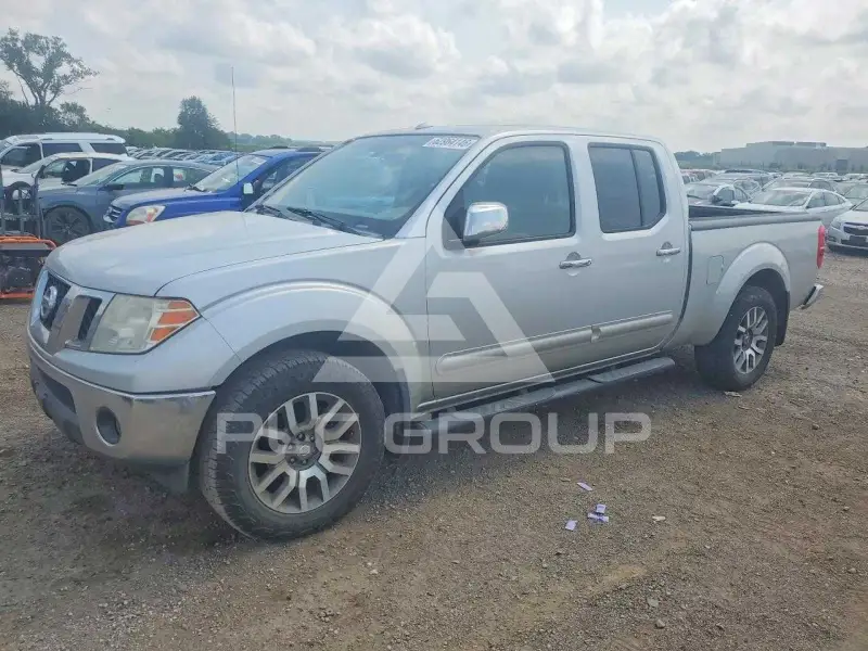 2013 Nissan FRONTIER фото