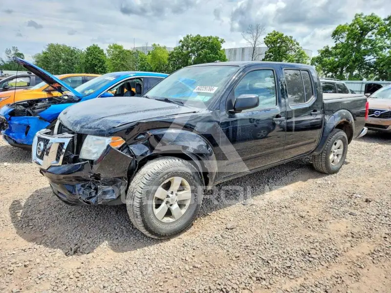 2013 Nissan FRONTIER фото