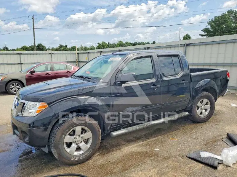 2013 Nissan FRONTIER фото