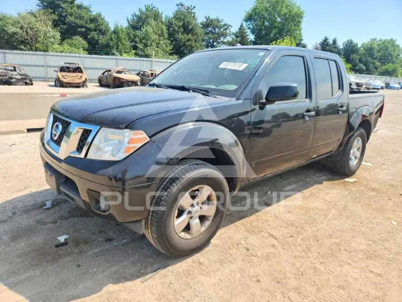 2013 Nissan FRONTIER фото