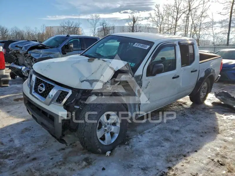 2013 Nissan FRONTIER photo