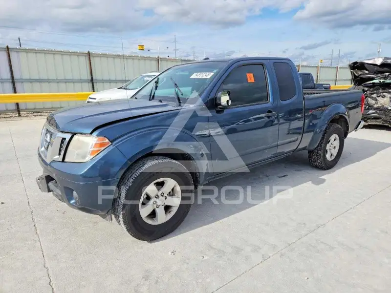 2013 Nissan FRONTIER photo
