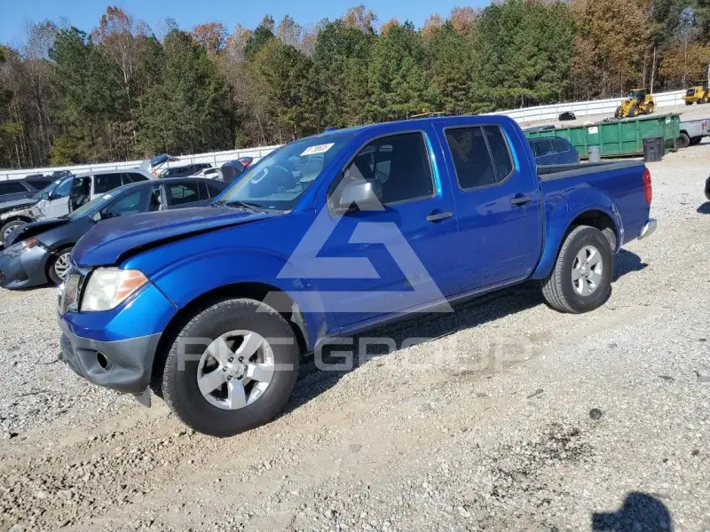 2013 Nissan FRONTIER фото