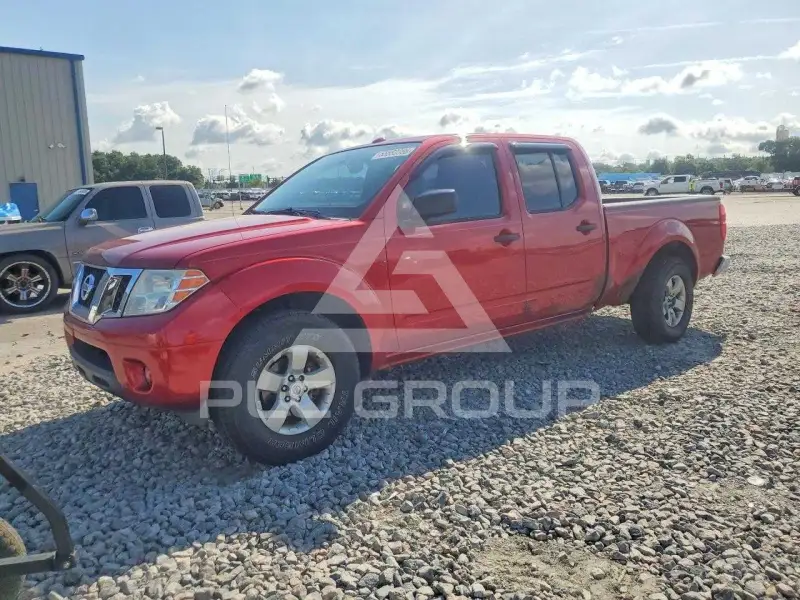 2013 Nissan FRONTIER photo