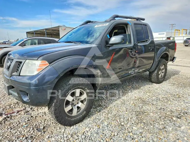 2013 Nissan FRONTIER photo