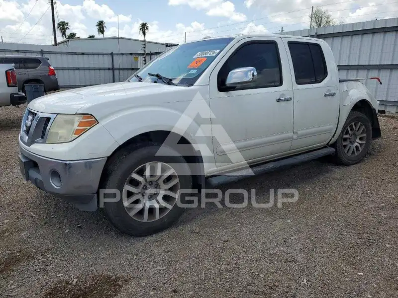 2013 Nissan FRONTIER фото