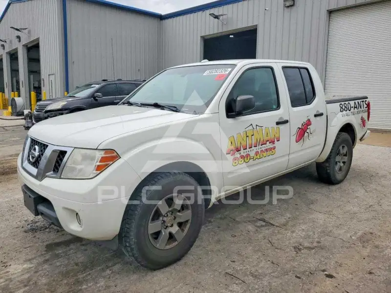 2013 Nissan FRONTIER фото