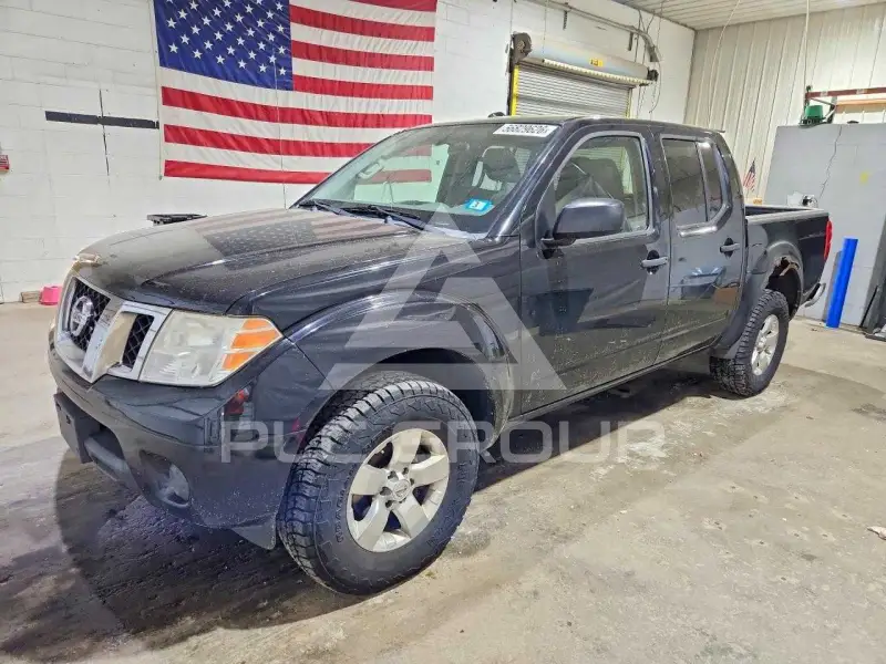 2013 Nissan FRONTIER фото