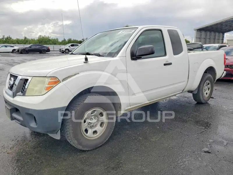 2013 Nissan FRONTIER photo