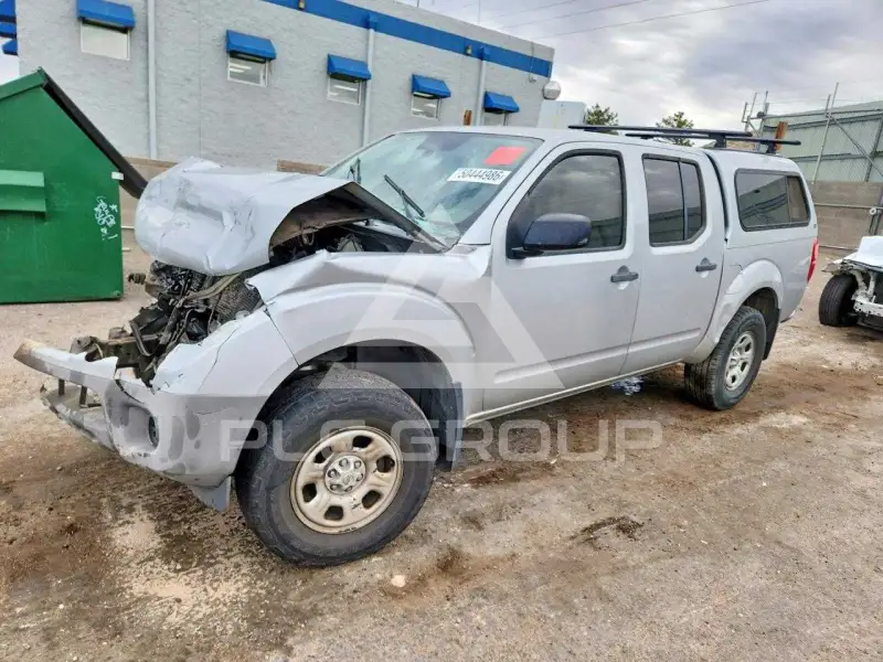 2013 Nissan FRONTIER фото