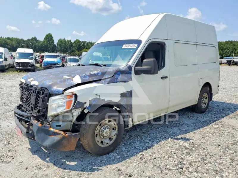 2013 Nissan NV фото