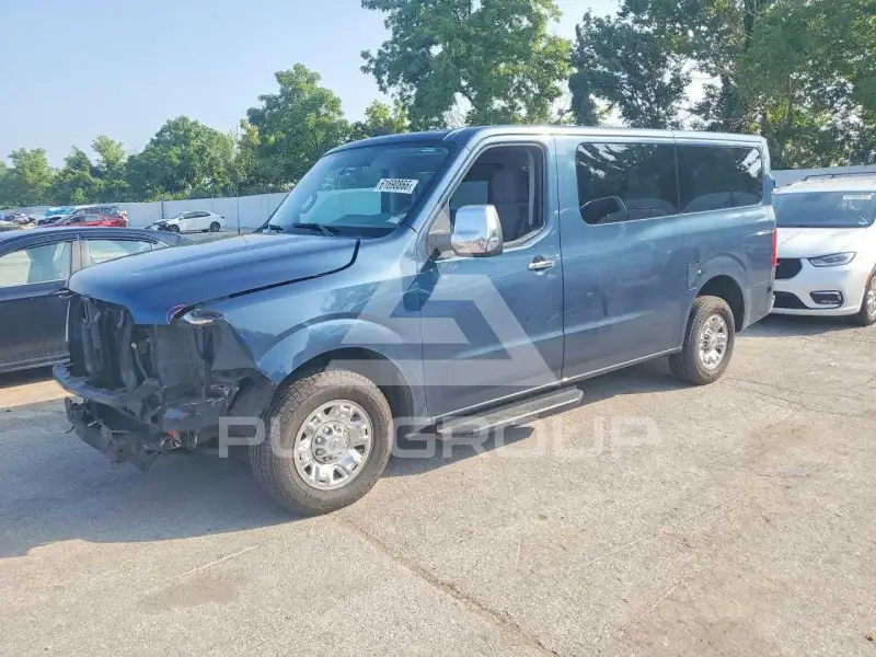 2013 Nissan NV фото