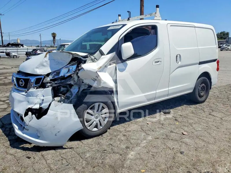 2013 Nissan NV фото