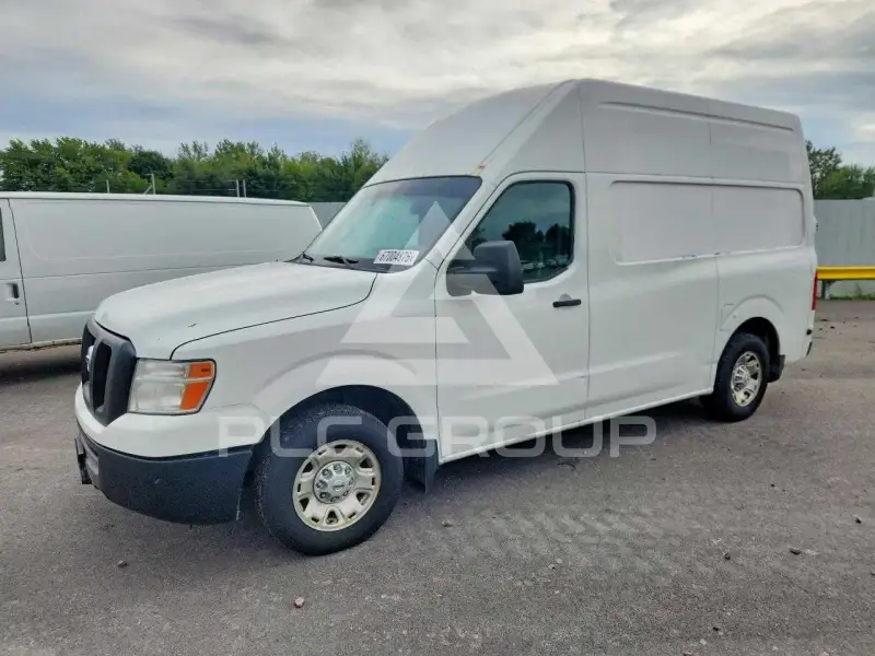 2013 Nissan NV фото