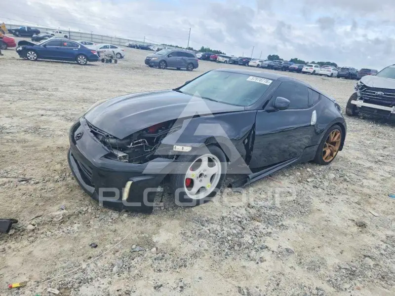 2013 Nissan 370Z фото