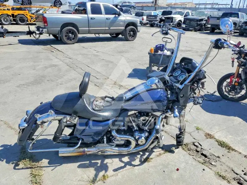 2013 Harley-Davidson FL photo