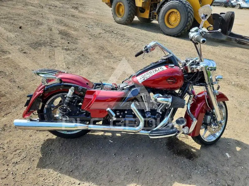 2013 Harley-Davidson FLSE photo