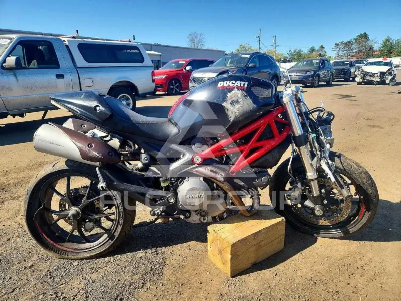 2013 Ducati Monster фото