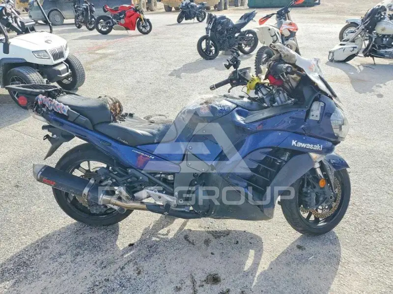 2013 Kawasaki ZG1000 фото