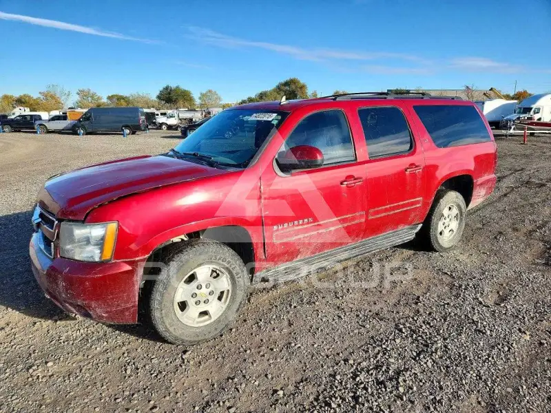 2013 Chevrolet Suburan photo