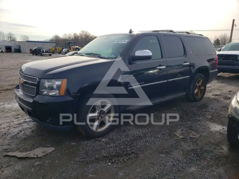 2013 Chevrolet Suburan фото