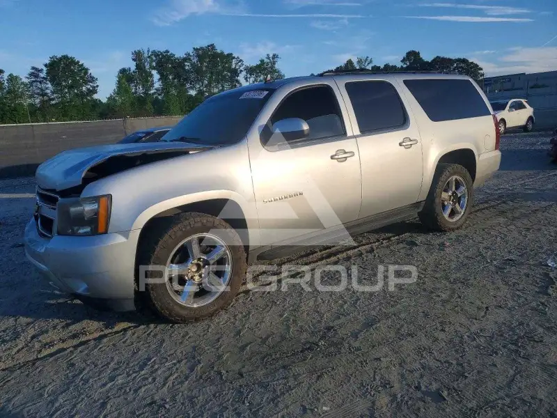 2013 Chevrolet Suburan фото
