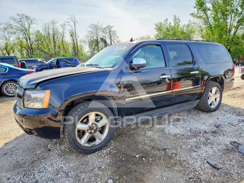 2013 Chevrolet Suburan фото