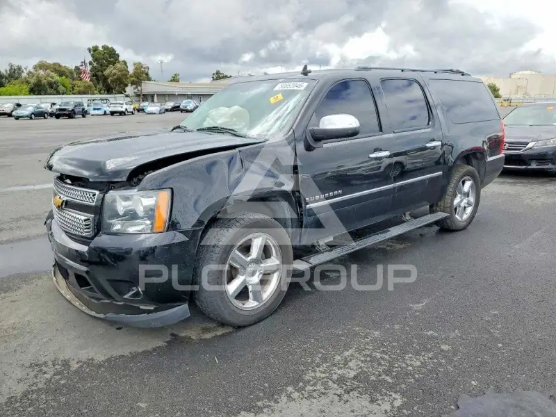 2013 Chevrolet Suburan фото