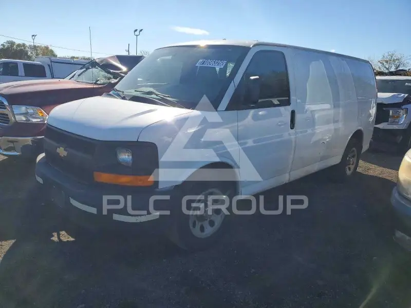 2013 Chevrolet Express фото