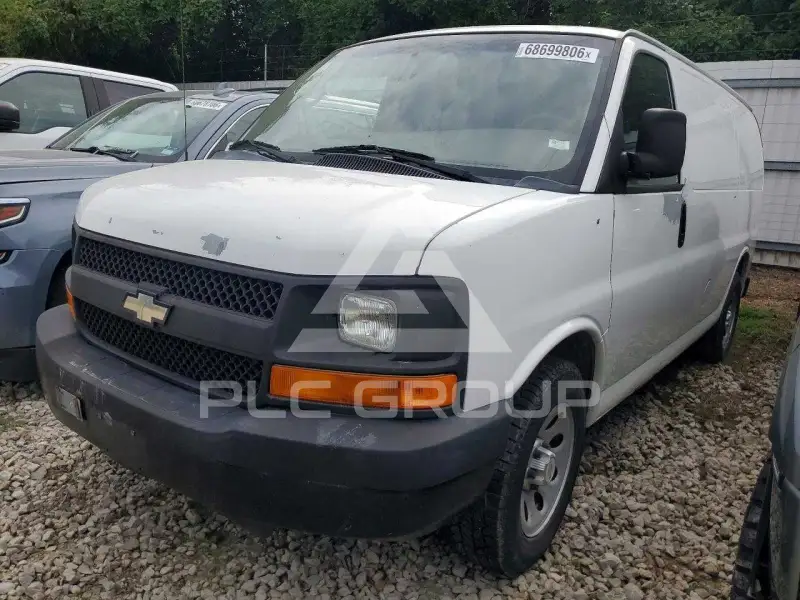 2013 Chevrolet Express photo