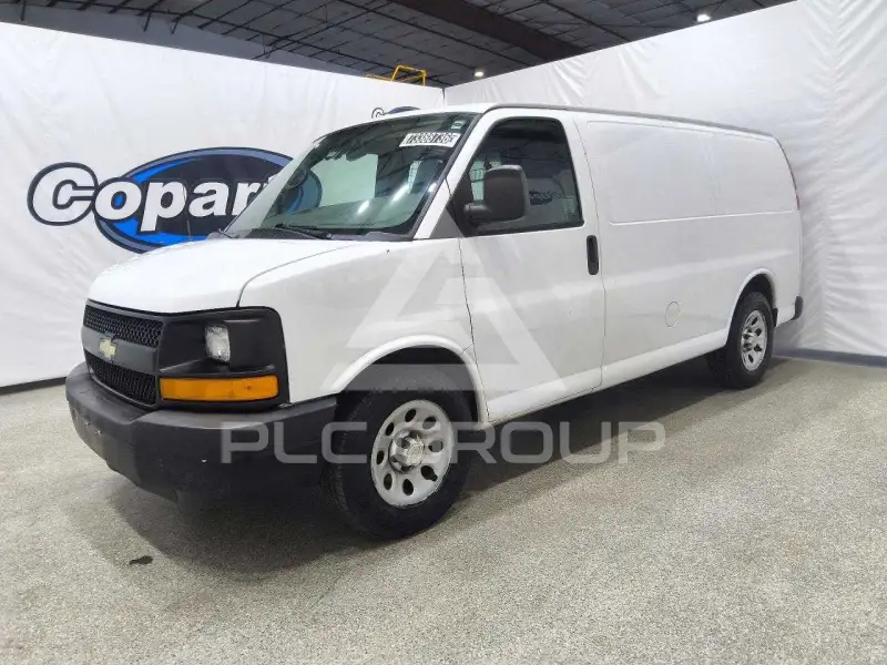 2013 Chevrolet Express фото