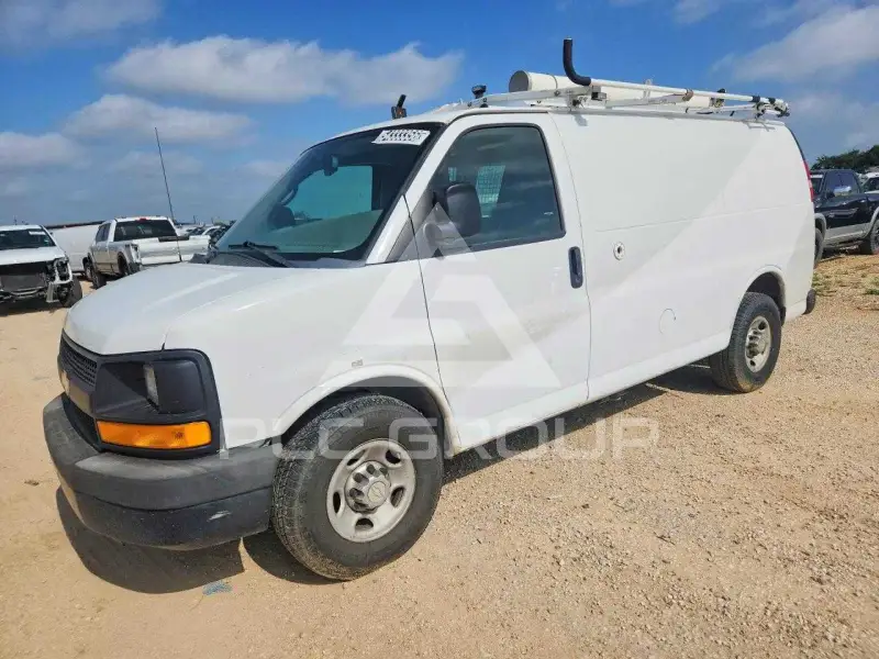 2013 Chevrolet Express фото
