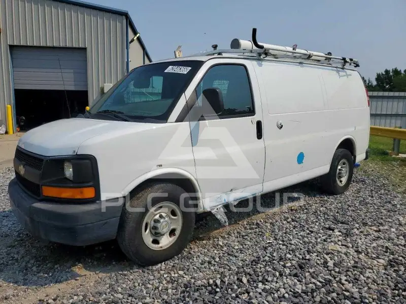 2013 Chevrolet Express фото