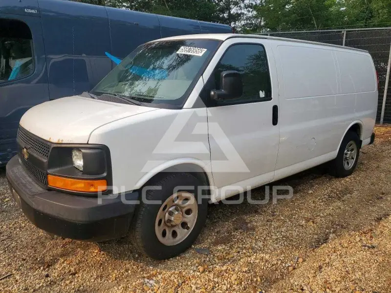 2013 Chevrolet Express фото