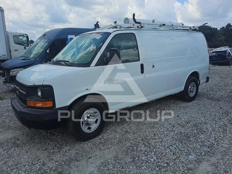 2013 Chevrolet Express фото